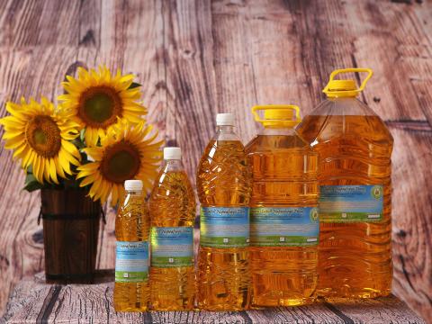 Hidegen sajtolt napraforgó étolaj termelőtől eladó Hidegen sajtolt napraforgó étolaj termelőtől eladó