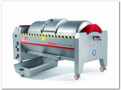 ENOVENETA PPC 12 típusú zárt(félhermetikus) membrán-szőlőprés ENOVENETA PPC 12 típusú zárt(félhermetikus) membrán-szőlőprés