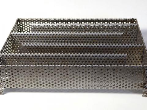 6 literes szabályozható füstgenerátor, füstölő tálca füstölőbe 6 literes szabályozható füstgenerátor, füstölő tálca füstölőbe