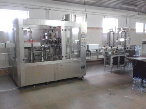 Palackozó gépsor ásványvízhez, újszerű eladó Palackozó gépsor ásványvízhez, újszerű eladó