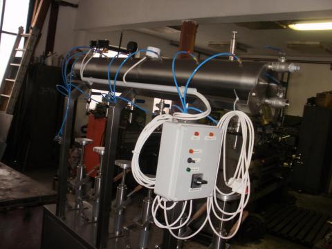 Ellennyomásos palacktöltő Ellennyomásos palacktöltő