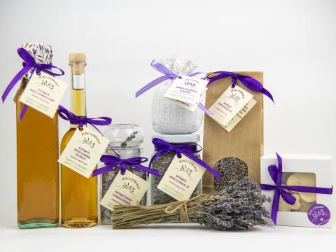 Orvosi levendulából készült, vegyszermentes, kézzel szüretelt és feldolgozott termékek Orvosi levendulából készült, vegyszermentes, kézzel szüretelt és feldolgozott termékek