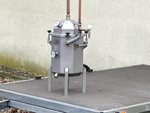 Kétlépcsős, vastag falú 25 literes pálinkafőző Kétlépcsős, vastag falú 25 literes pálinkafőző