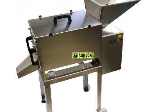 Csonthélyas gyümölcsmagozó gép 230 Volt Csonthélyas gyümölcsmagozó gép 230 Volt