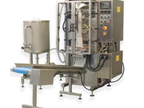 TT 18-28 automata tömlőtasakos folyadéktöltő (zacskózó) gép 0,5-1,0 literes – újszerű TT 18-28 automata tömlőtasakos folyadéktöltő (zacskózó) gép 0,5-1,0 literes – újszerű