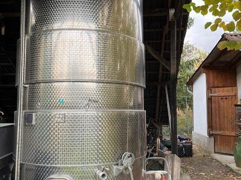 Saválló acél tartály süllyedő fedéllel Saválló acél tartály süllyedő fedéllel