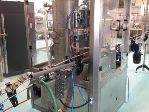 Léfeltöltő berendezés Léfeltöltő berendezés