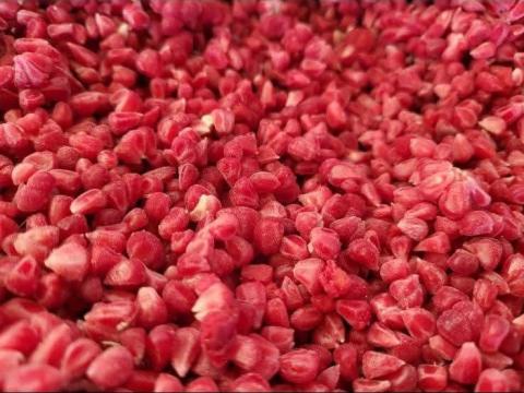 Fagyasztott málna eladó – gríz és gurulós kiszerelésben Fagyasztott málna eladó – gríz és gurulós kiszerelésben