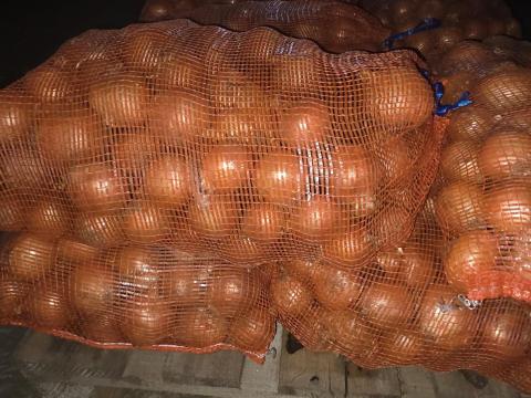 Magyar termelőtől, jó ízű vöröshagyma eladó Magyar termelőtől, jó ízű vöröshagyma eladó