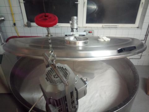 1200 literes rozsdamentes duplafalú sajtkád/joghurtkád eladó