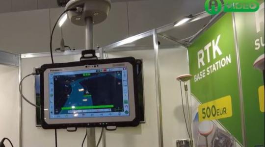 Hihetetlen, mire képes ma már egy traktor egy 800 ezres automata kormánnyal + VIDEÓ Hihetetlen, mire képes ma már egy traktor egy 800 ezres automata kormánnyal + VIDEÓ