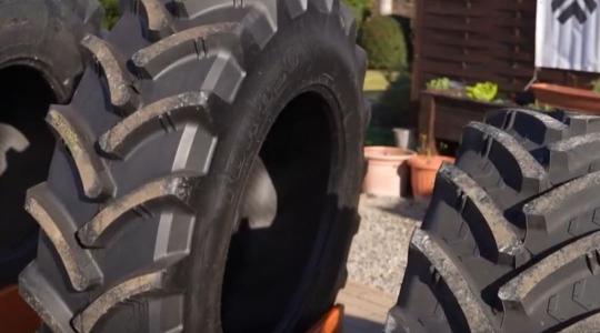 Egy traktorabroncs, ami pénzt spórol és hozamot növel + VIDEÓ Egy traktorabroncs, ami pénzt spórol és hozamot növel + VIDEÓ