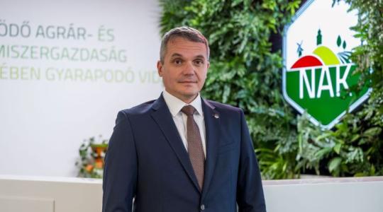 Papp Zsolt György: stratégiai hiba lenne feladni az európai élelmiszer-termelést Papp Zsolt György: stratégiai hiba lenne feladni az európai élelmiszer-termelést