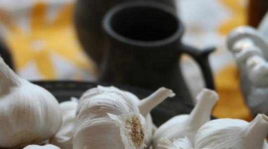 A magyar konyha ősi szuperélelmiszere: mit tud valójában a fokhagyma?